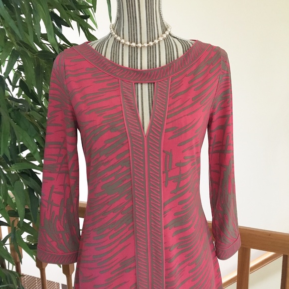 BCBG Maxazria Keyhole Dress Size Small - Picture 2 of 9